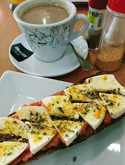 Confleti Café-Bar