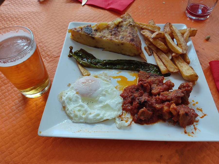 Bar La Piscina, Pabellón Caudete