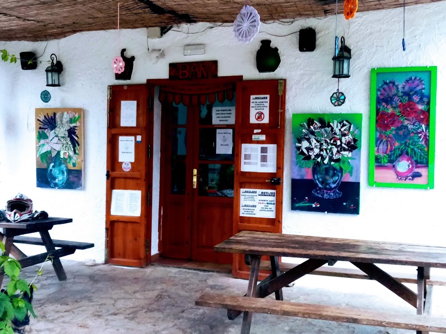Bar Restaurante Zona de Acampada Los Botijos.