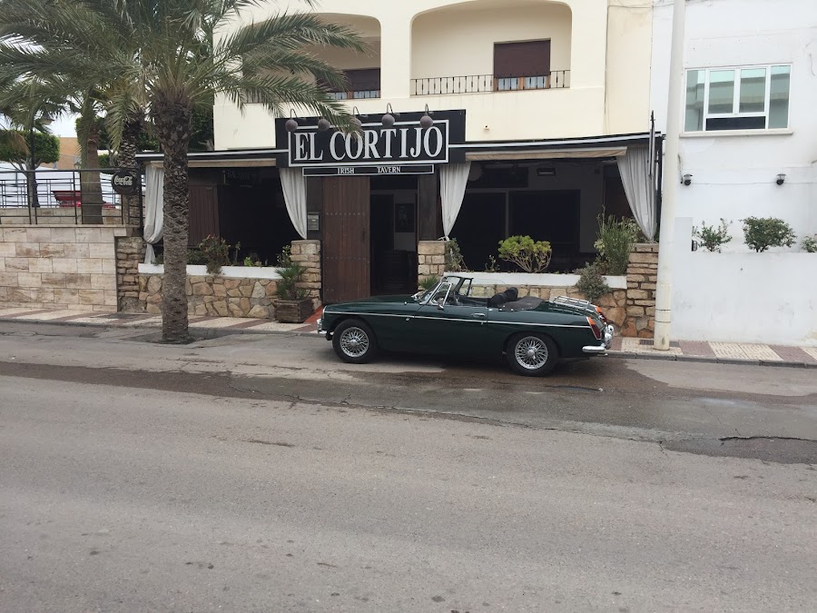 El Cortijo Irish Tavern
