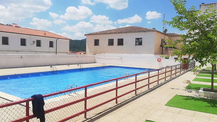 EL PICOTEO BAR DE LA PISCINA