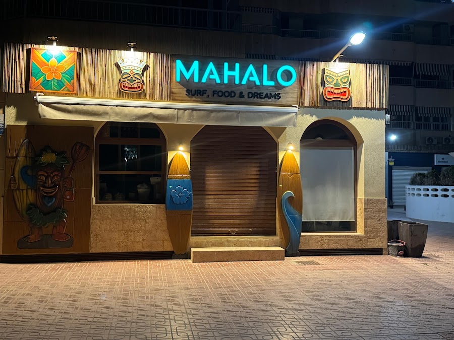 Mahalo Surf Bar